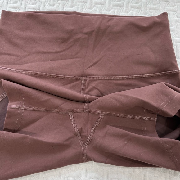 Lululemon wunder train shorts size 6 - Picture 2 of 8